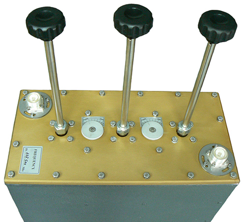 FM radio coaxial triple cavity filter, 87.5-108MHz, specify 400-1000kHz, 7/16″ DINF, 1.2kW